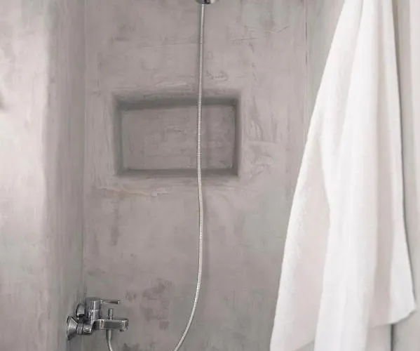 Brand New Deluxe With Balcony Center