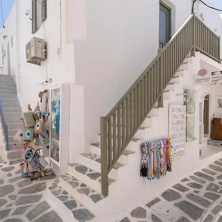 Brand New Deluxe With Balcony Center Apartment Naousa (Paros)